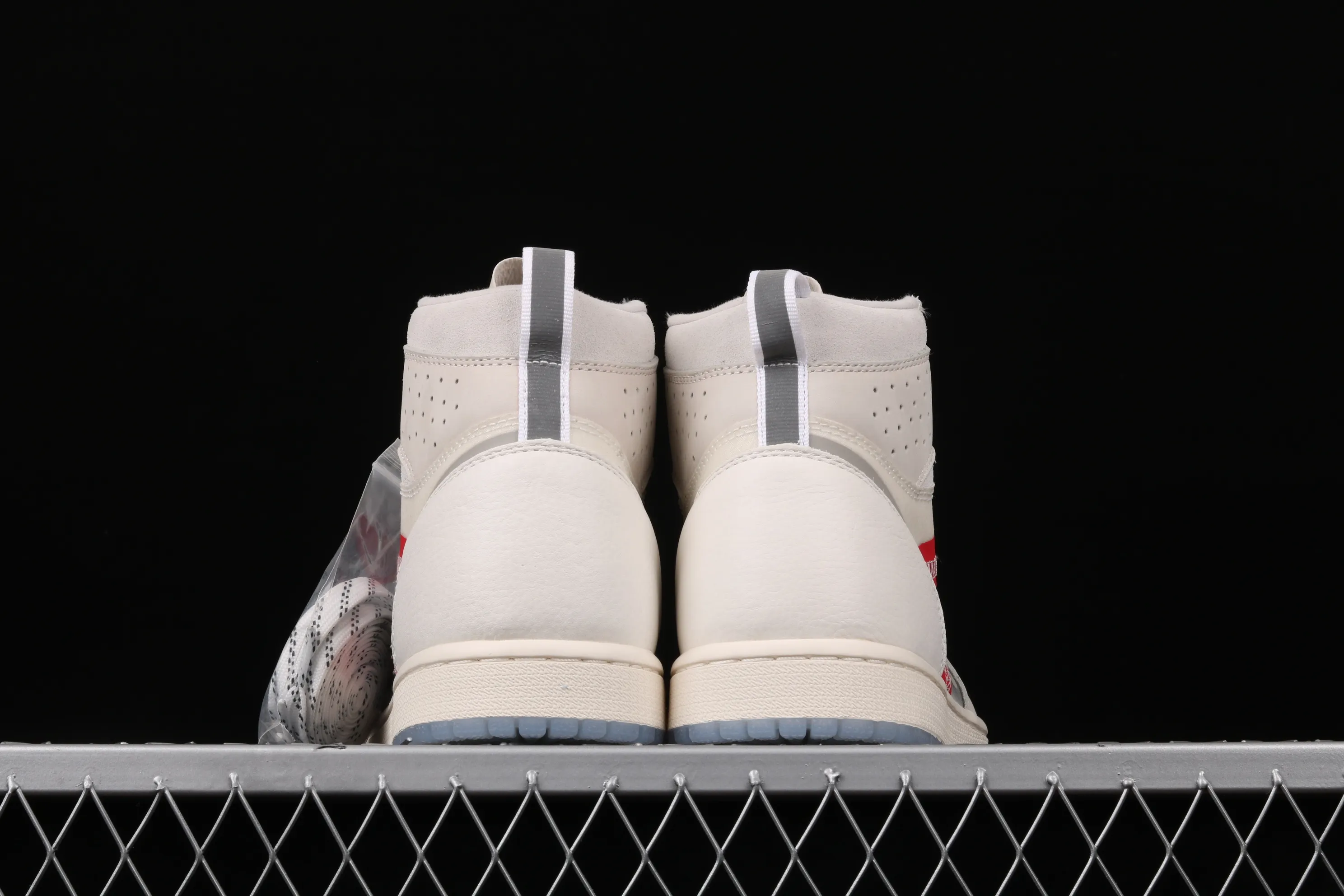 All Categories Air Jordan Jordan Series Basketball Shoes Air Jordan 1 High Element87 x Air Jordan 1 AJ1 Shoe King P.J. Tucker Customized Version Joe 1 White and Red Customized Model 555088-087